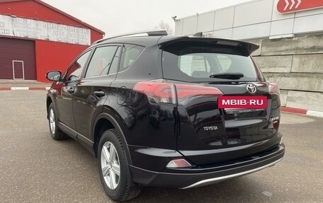 Toyota RAV4, 2017 год, 3 050 000 рублей, 7 фотография