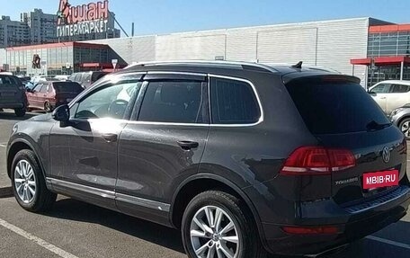 Volkswagen Touareg III, 2012 год, 2 100 000 рублей, 4 фотография