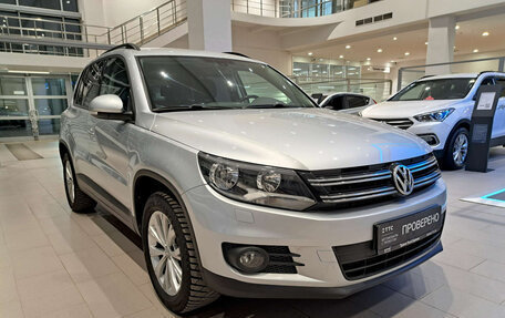 Volkswagen Tiguan I, 2016 год, 2 142 000 рублей, 3 фотография