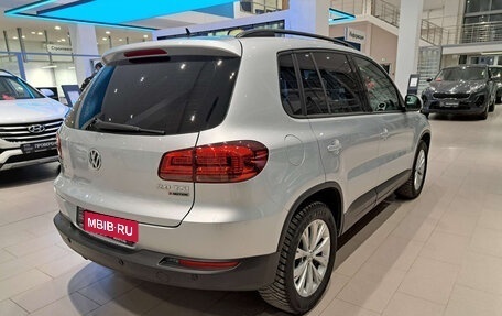 Volkswagen Tiguan I, 2016 год, 2 142 000 рублей, 5 фотография