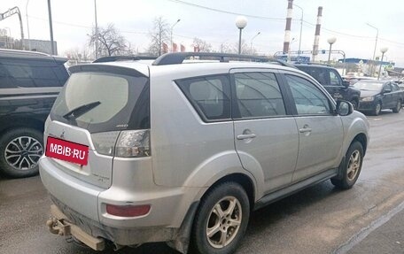 Mitsubishi Outlander III рестайлинг 3, 2011 год, 999 000 рублей, 4 фотография