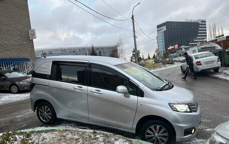 Honda Freed I, 2013 год, 1 375 000 рублей, 4 фотография