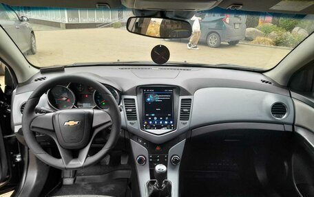 Chevrolet Cruze II, 2011 год, 1 050 000 рублей, 21 фотография