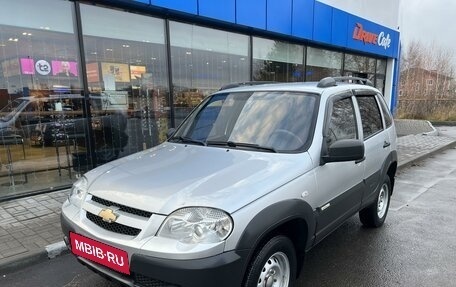 Chevrolet Niva I рестайлинг, 2013 год, 644 000 рублей, 3 фотография