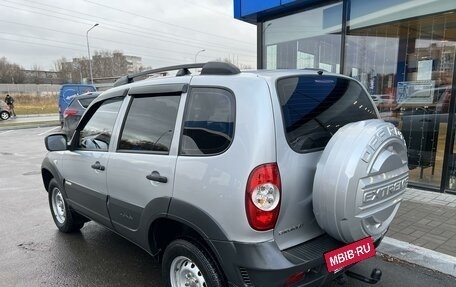 Chevrolet Niva I рестайлинг, 2013 год, 644 000 рублей, 10 фотография