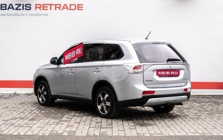 Mitsubishi Outlander III рестайлинг 3, 2014 год, 1 375 000 рублей, 5 фотография