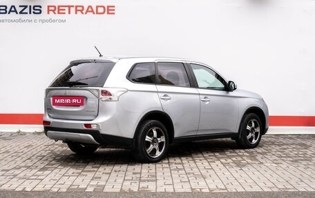 Mitsubishi Outlander III рестайлинг 3, 2014 год, 1 375 000 рублей, 7 фотография