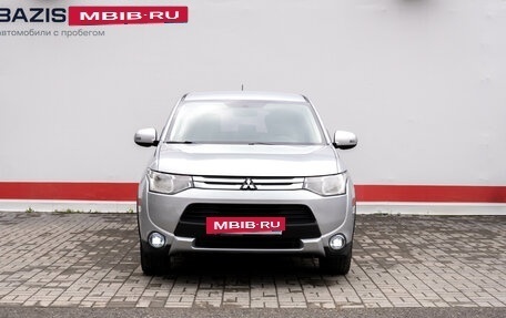 Mitsubishi Outlander III рестайлинг 3, 2014 год, 1 375 000 рублей, 2 фотография