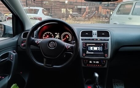 Volkswagen Polo VI (EU Market), 2018 год, 14 фотография