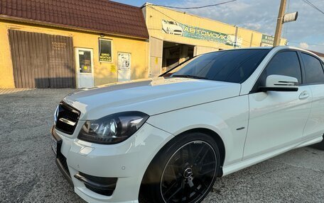 Mercedes-Benz C-Класс, 2011 год, 1 520 000 рублей, 10 фотография