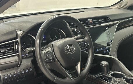 Toyota Camry, 2018 год, 3 449 900 рублей, 8 фотография