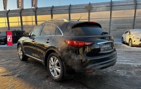 Infiniti QX70, 2014 год, 2 650 000 рублей, 7 фотография