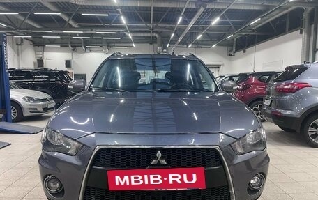 Mitsubishi Outlander III рестайлинг 3, 2011 год, 1 049 000 рублей, 2 фотография