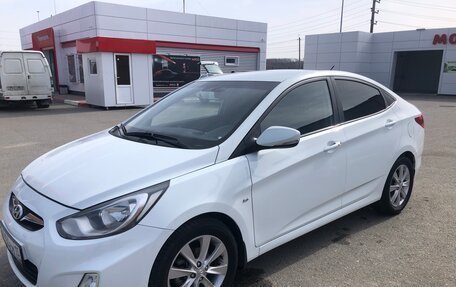 Hyundai Solaris II рестайлинг, 2012 год, 950 000 рублей, 1 фотография