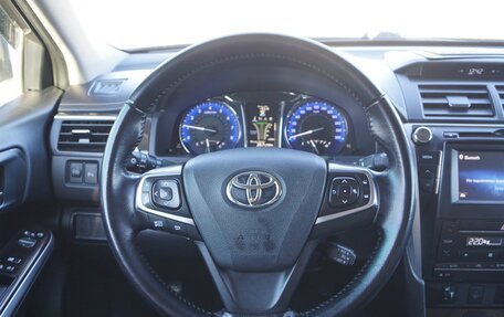 Toyota Camry, 2015 год, 2 280 000 рублей, 7 фотография