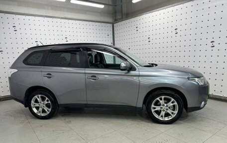 Mitsubishi Outlander III рестайлинг 3, 2012 год, 1 455 000 рублей, 4 фотография