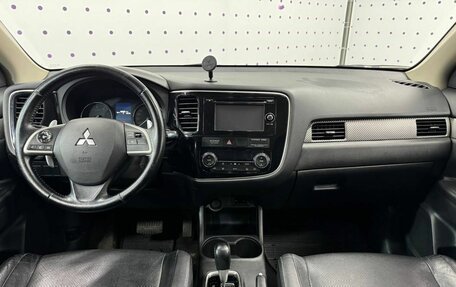 Mitsubishi Outlander III рестайлинг 3, 2012 год, 1 455 000 рублей, 11 фотография