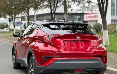 Toyota C-HR I рестайлинг, 2021 год, 2 100 555 рублей, 4 фотография