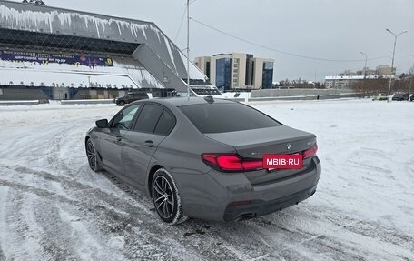 BMW 5 серия, 2021 год, 6 900 000 рублей, 2 фотография