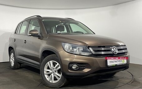 Volkswagen Tiguan I, 2015 год, 1 419 900 рублей, 2 фотография