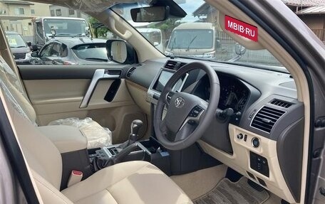 Toyota Land Cruiser Prado 150 рестайлинг 2, 2023 год, 6 285 000 рублей, 9 фотография