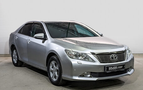 Toyota Camry, 2013 год, 1 725 000 рублей, 3 фотография