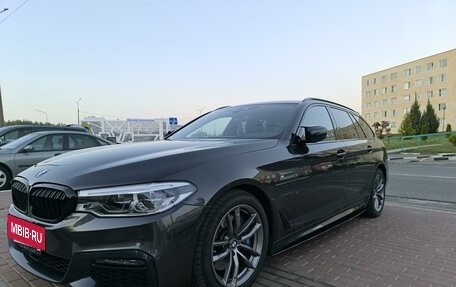 BMW 5 серия, 2019 год, 3 900 000 рублей, 3 фотография