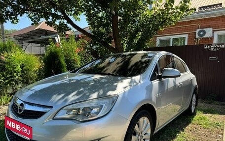 Opel Astra J, 2011 год, 4 фотография