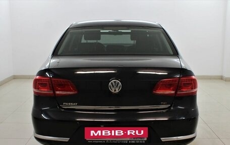 Volkswagen Passat B7, 2013 год, 1 010 000 рублей, 3 фотография