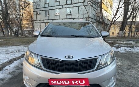 KIA Rio III рестайлинг, 2012 год, 900 000 рублей, 1 фотография