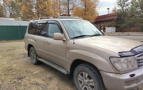 Toyota Land Cruiser 100 рестайлинг 2, 2006 год, 2 400 000 рублей, 6 фотография