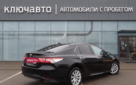 Toyota Camry, 2020 год, 3 400 000 рублей, 2 фотография