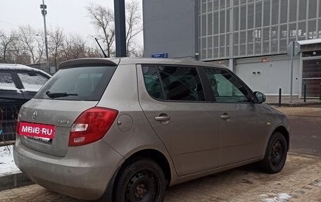 Skoda Fabia II, 2014 год, 850 000 рублей, 3 фотография