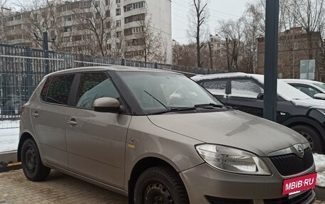 Skoda Fabia II, 2014 год, 850 000 рублей, 2 фотография