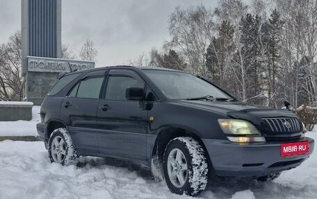 Toyota Harrier, 2002 год, 1 300 000 рублей, 4 фотография