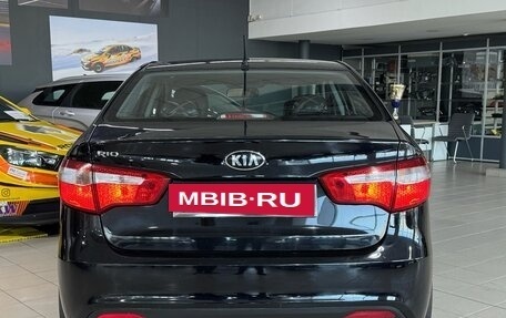 KIA Rio III рестайлинг, 2013 год, 880 000 рублей, 4 фотография