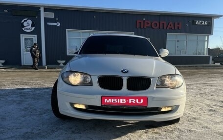 BMW 1 серия, 2011 год, 840 000 рублей, 2 фотография