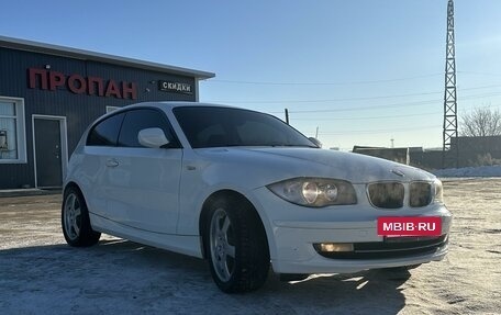 BMW 1 серия, 2011 год, 840 000 рублей, 3 фотография