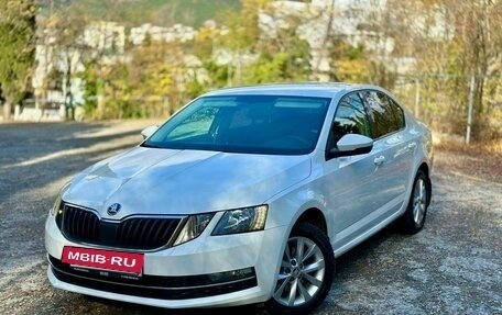 Skoda Octavia, 2017 год, 1 800 000 рублей, 2 фотография