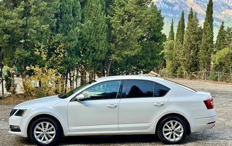 Skoda Octavia, 2017 год, 1 800 000 рублей, 10 фотография