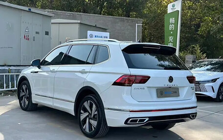 Volkswagen Tiguan II, 2023 год, 3 777 777 рублей, 7 фотография