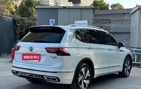 Volkswagen Tiguan II, 2023 год, 3 777 777 рублей, 5 фотография