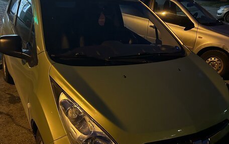 Chevrolet Spark III, 2011 год, 500 000 рублей, 2 фотография