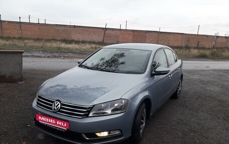 Volkswagen Passat B7, 2011 год, 925 000 рублей, 13 фотография