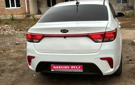 KIA Rio IV, 2017 год, 1 300 000 рублей, 4 фотография