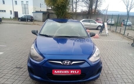 Hyundai Solaris II рестайлинг, 2012 год, 730 000 рублей, 4 фотография