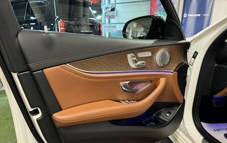 Mercedes-Benz E-Класс, 2018 год, 4 999 000 рублей, 20 фотография