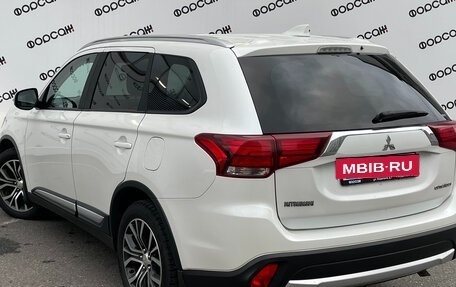 Mitsubishi Outlander III рестайлинг 3, 2017 год, 1 779 000 рублей, 7 фотография