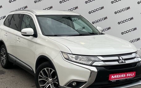 Mitsubishi Outlander III рестайлинг 3, 2017 год, 1 779 000 рублей, 3 фотография