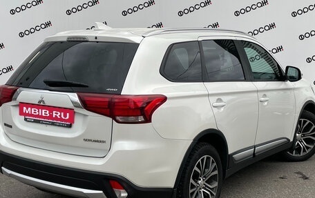 Mitsubishi Outlander III рестайлинг 3, 2017 год, 1 779 000 рублей, 5 фотография